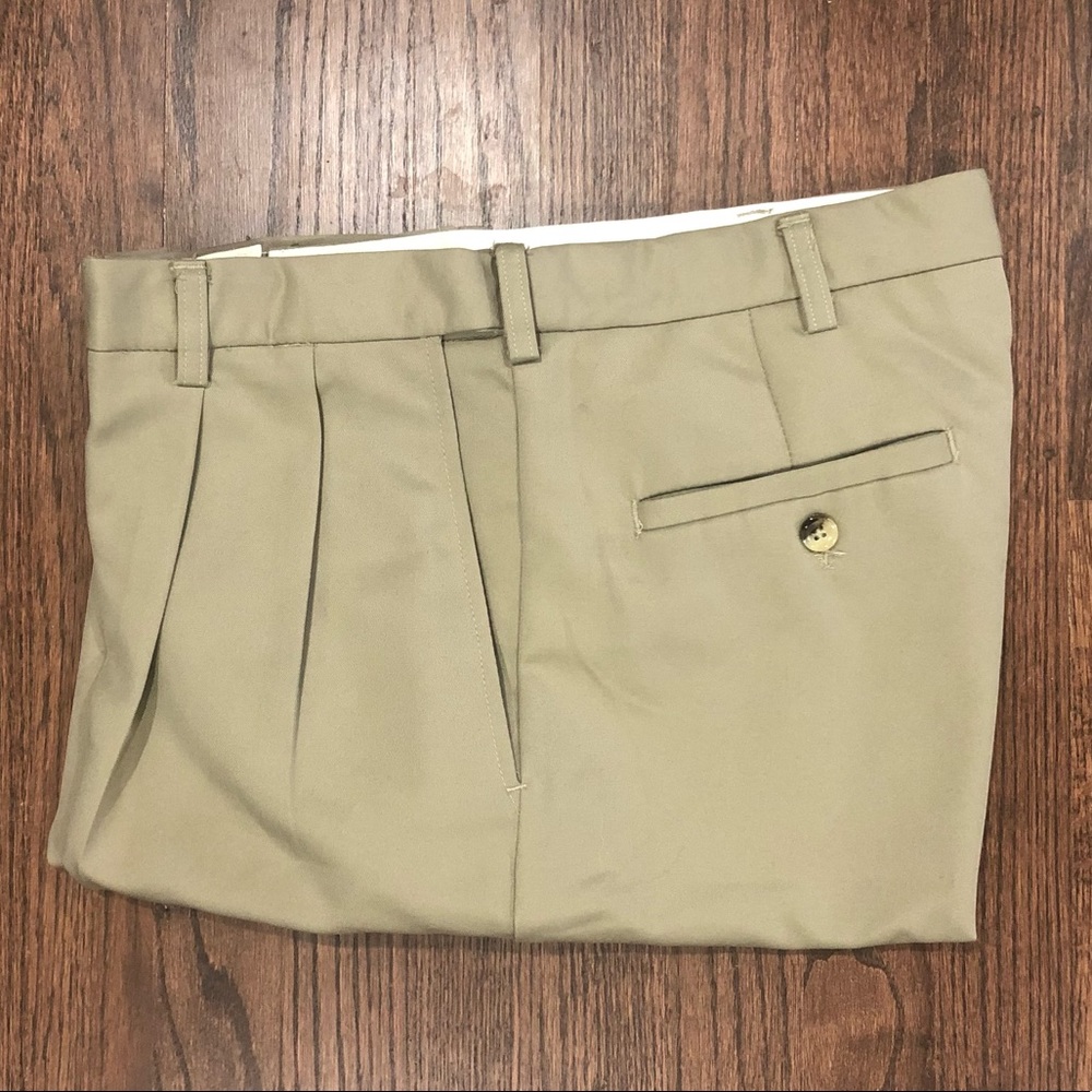 Haggar Men’s Khaki Dress Pants 👖 | Size: 34x34